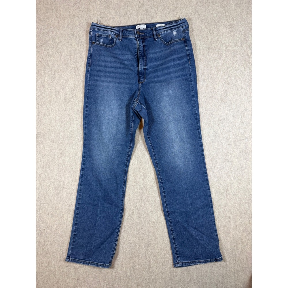 P83. Sofia Jeans by Sofia Vergara Eden Super High-Rise Straight Jeans Size 18